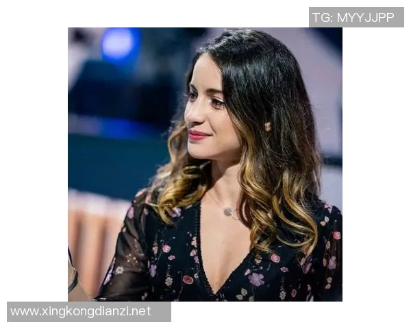 S15电竞总决赛深度对话张娜探讨她的DOTA2职业生涯与成长历程 S15电竞总决赛深度对话张娜探讨她的DOTA2职业生涯与成长历程